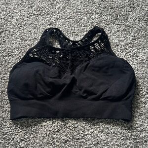 Black detailed sports bra